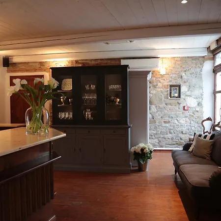 1883 Restaurant &